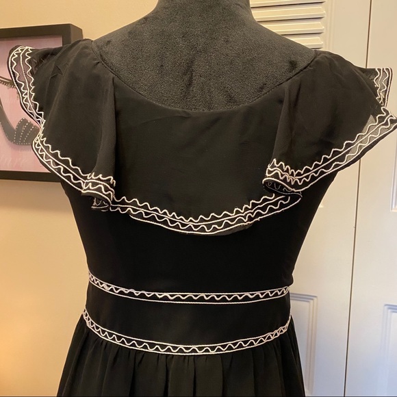 Emmelee Ruffled Edge Semi Sheer Party Dress - Picture 5 of 8